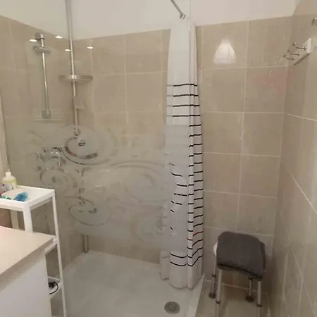 T2 Climatise Avec Piscine, Wifi, Terrasse Et Jardin Au Port De - Fr-1-335-194 *
