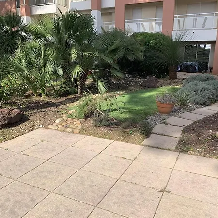 T2 Climatise Avec Piscine, Wifi, Terrasse Et Jardin Au Port De - Fr-1-335-194 히에레