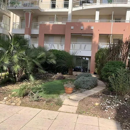 T2 Climatise Avec Piscine, Wifi, Terrasse Et Jardin Au Port De - Fr-1-335-194 아파트